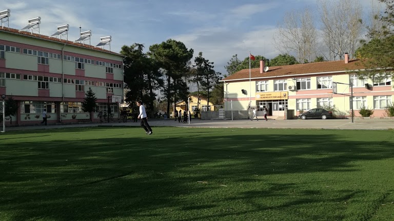 Gelemen Mesleki ve Teknik Anadolu Veteriner Kliniği